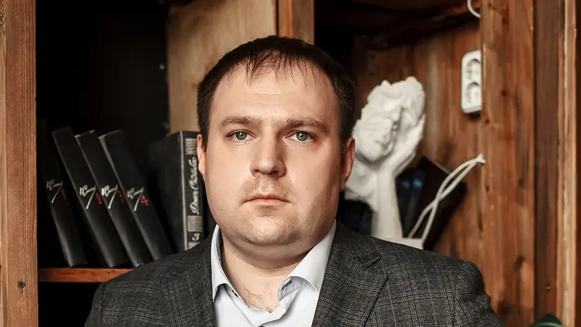 Специалист бюро «Юрстатика»